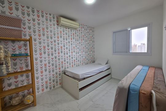 Quarto de apartamento para alugar com 2 quartos, 78m² em Nova Mirim, Praia Grande
