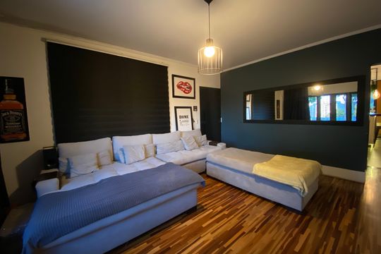 Casa para alugar com 3 quartos, 180m² em Jardim das Vertentes, São Paulo