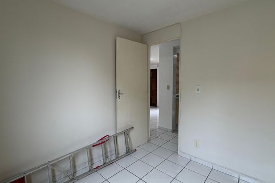 Apartamento para alugar com 2 quartos, 52m² em Jardim Bom Sucesso, Carapicuíba