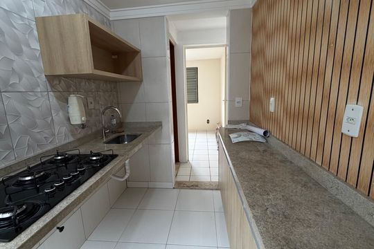 Apartamento para alugar com 2 quartos, 52m² em Jardim Bom Sucesso, Carapicuíba