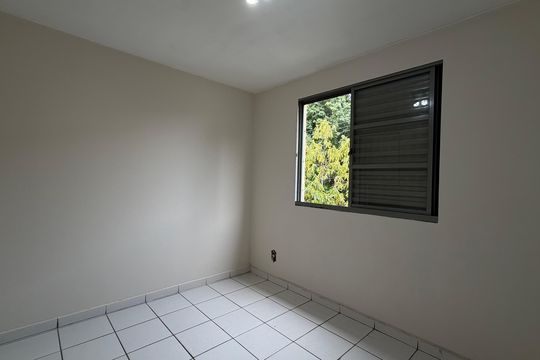Apartamento para alugar com 2 quartos, 52m² em Jardim Bom Sucesso, Carapicuíba