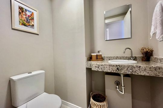 Banheiro de apartamento à venda com 2 quartos, 84m² em Barra da Tijuca, Rio de Janeiro
