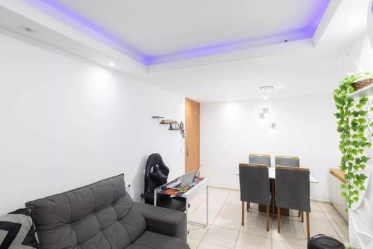 Sala de apartamento para alugar com 2 quartos, 48m² em Cosmos, Rio de Janeiro
