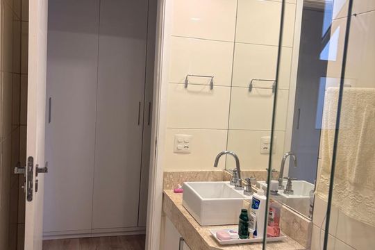 Banheiro de apartamento para alugar com 3 quartos, 140m² em Vila Lea, Santo André