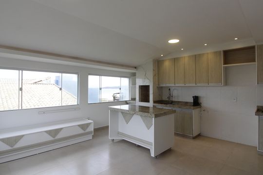 Sala/Cozinha de apartamento para alugar com 2 quartos, 89m² em Foguete, Cabo Frio