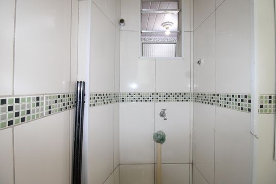 Cozinha / Área de serviço de apartamento para alugar com 2 quartos, 37m² em Cidade Tiradentes, São Paulo