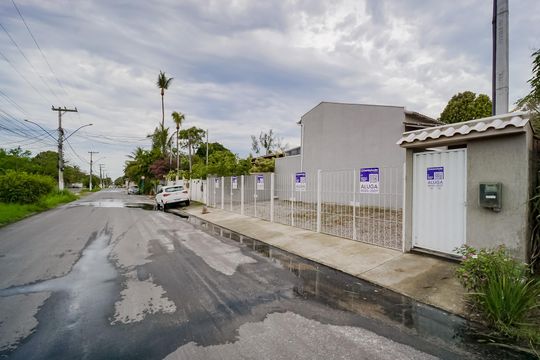 Fachada de casa de condomínio para alugar com 1 quarto, 35m² em Inoã, Maricá