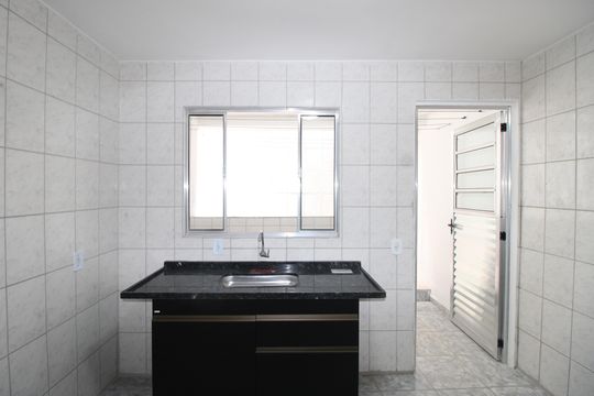 Cozinha de casa para alugar com 2 quartos, 70m² em Conjunto Habitacional Inácio Monteiro, São Paulo