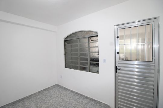 Casa para alugar com 2 quartos, 70m² em Conjunto Habitacional Inácio Monteiro, São Paulo