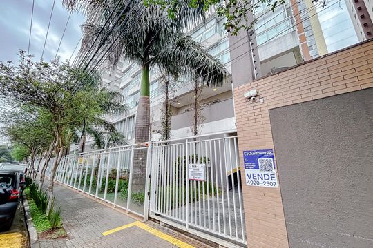 Fachada com Plaquinha de apartamento à venda com 3 quartos, 127m² em Tatuapé, São Paulo
