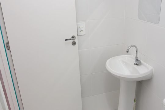 Banheiro de apartamento para alugar com 1 quarto, 29m² em Socorro, São Paulo