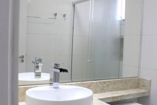 Banheiro  de apartamento para alugar com 2 quartos, 50m² em Centro, Guarulhos