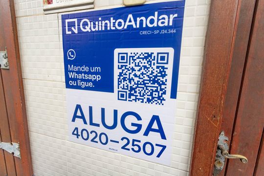 Placa  de casa para alugar com 1 quarto, 50m² em Jardim Miriam, São Paulo