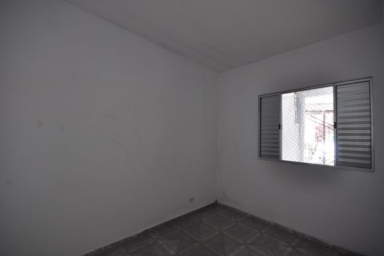 Quarto de casa para alugar com 1 quarto, 80m² em Associacao Sobradinho, São Paulo