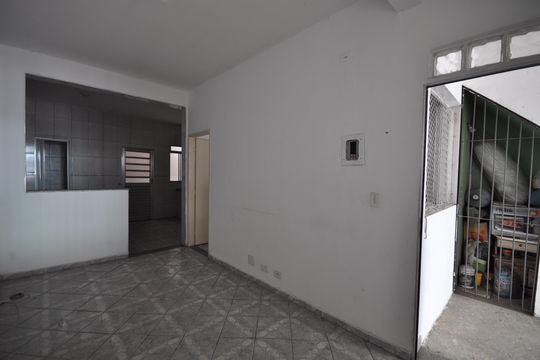 Casa para alugar com 1 quarto, 80m² em Associacao Sobradinho, São Paulo
