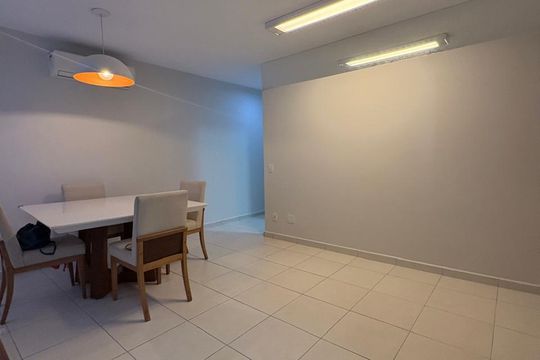 Sala de apartamento para alugar com 2 quartos, 71m² em Setor Sul, Goiânia