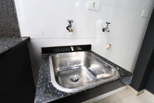 Área de Serviço de apartamento para alugar com 2 quartos, 47m² em Chácara Seis de Outubro, São Paulo