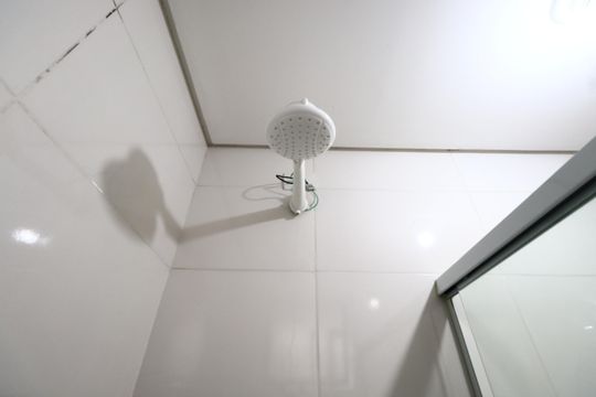 Banheiro de apartamento para alugar com 2 quartos, 47m² em Chácara Seis de Outubro, São Paulo