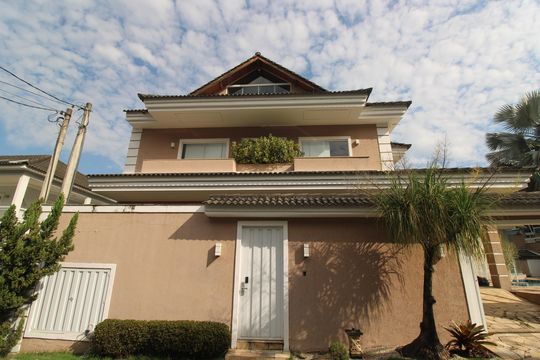 Fachada de casa de condomínio para alugar com 4 quartos, 350m² em Jacarepaguá, Rio de Janeiro