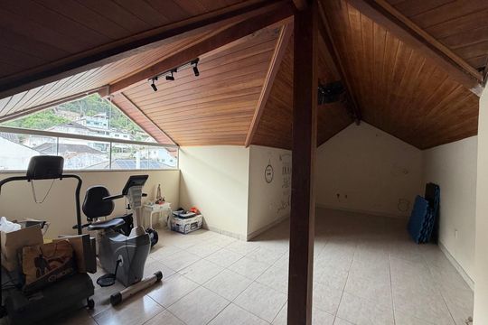 Sótão de casa de condomínio para alugar com 4 quartos, 350m² em Jacarepaguá, Rio de Janeiro