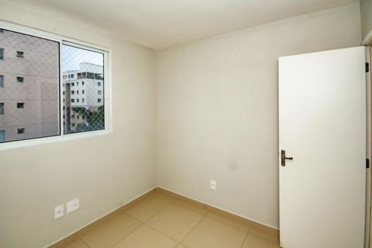 Apartamento para alugar com 2 quartos, 60m² em Planalto, Belo Horizonte