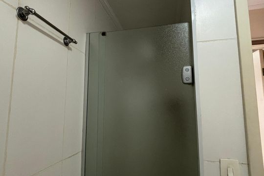 Banheiro de apartamento à venda com 1 quarto, 33m² em Vila da Saúde, São Paulo