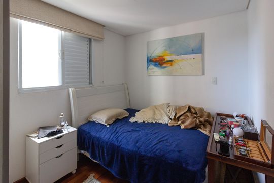 Quarto 2 suíte de apartamento para alugar com 2 quartos, 80m² em Jardim Zaira, Guarulhos