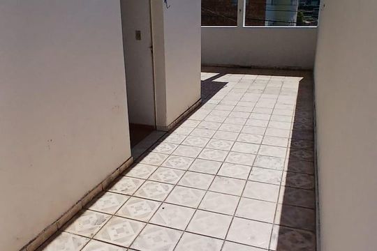 Área externa de casa para alugar com 2 quartos, 140m² em Alípio de Melo, Belo Horizonte