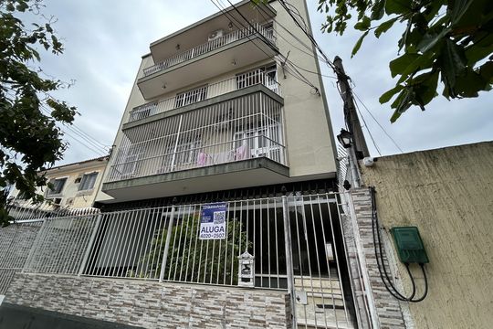Fachada + placa de apartamento para alugar com 3 quartos, 100m² em Engenho de Dentro, Rio de Janeiro