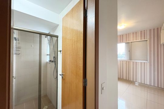 Suíte  de apartamento à venda com 3 quartos, 65m² em Freguesia do Ó, São Paulo