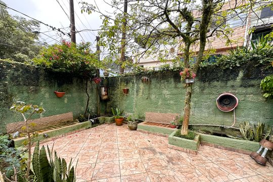 Quintal de casa à venda com 4 quartos, 174m² em Royal Park, São Bernardo do Campo
