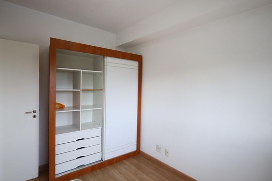 Quarto 1 de apartamento para alugar com 1 quarto, 35m² em Umuarama, Osasco