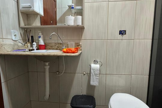 Banheiro da Suíte de casa à venda com 3 quartos, 250m² em Ceilândia, Brasília