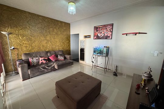 Casa à venda com 3 quartos, 250m² em Ceilândia, Brasília