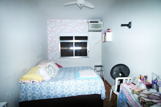 Quarto 2 de casa à venda com 3 quartos, 200m² em Olaria, Rio de Janeiro