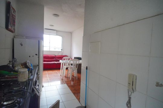 Cozinha de apartamento para alugar com 2 quartos, 48m² em Santos Dumont, São Leopoldo