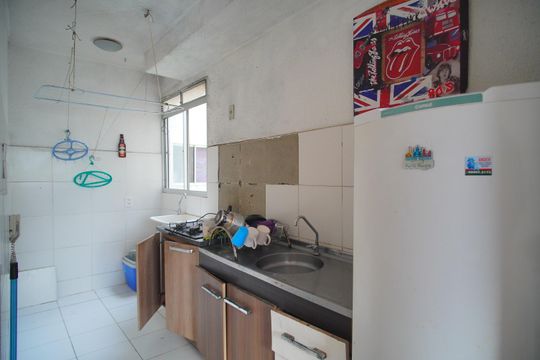 cozinha de apartamento para alugar com 2 quartos, 48m² em Santos Dumont, São Leopoldo