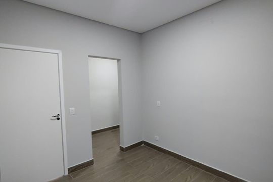 Casa à venda com 3 quartos, 185m² em Suru, Barueri