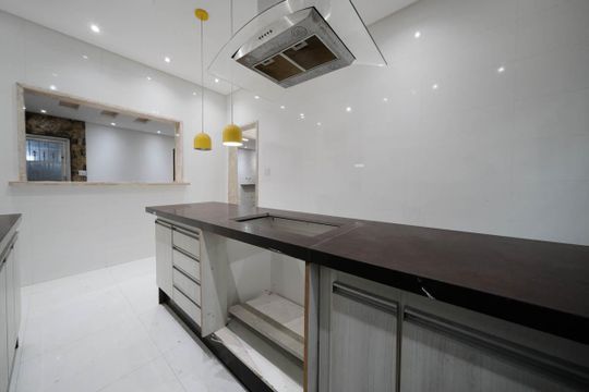 Cozinha de casa para alugar com 3 quartos, 100m² em Vila Ré, São Paulo