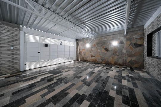 Fachada de casa para alugar com 3 quartos, 100m² em Vila Ré, São Paulo