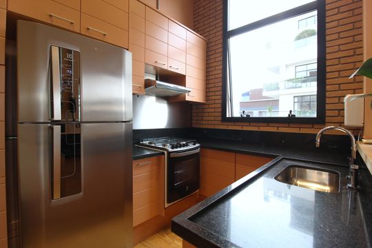 Cozinha de apartamento à venda com 2 quartos, 126m² em Itaim Bibi, São Paulo