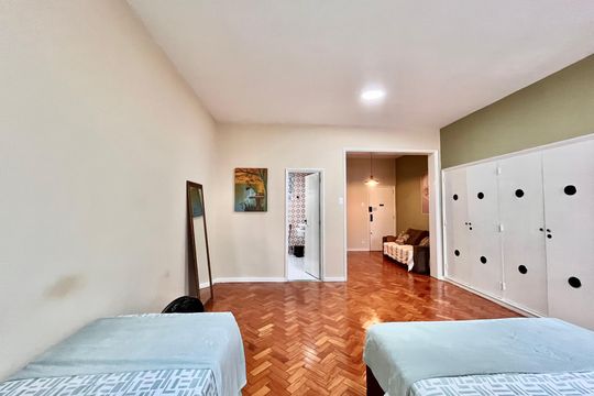 Quarto de apartamento para alugar com 1 quarto, 50m² em Copacabana, Rio de Janeiro
