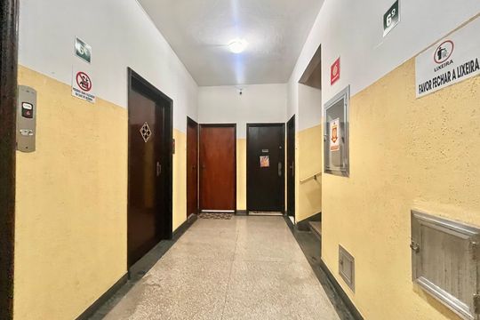 Hall de entrada de apartamento para alugar com 1 quarto, 50m² em Copacabana, Rio de Janeiro