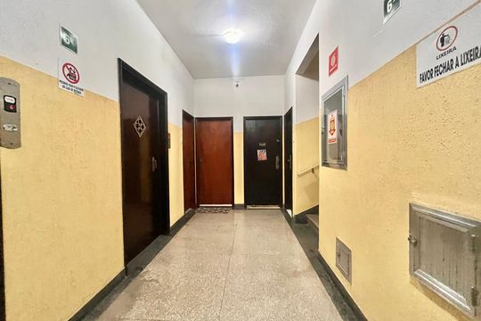 Hall de entrada de apartamento para alugar com 1 quarto, 50m² em Copacabana, Rio de Janeiro