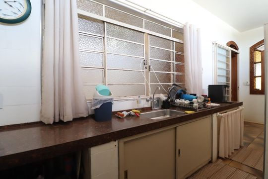 Cozinha de casa para alugar com 3 quartos, 250m² em Tabajaras, Uberlândia