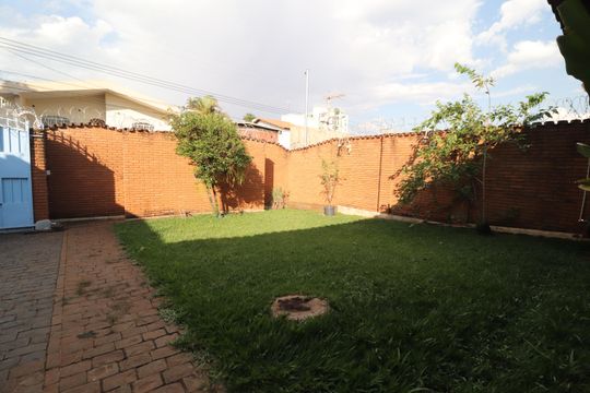 Jardim de casa para alugar com 3 quartos, 250m² em Tabajaras, Uberlândia