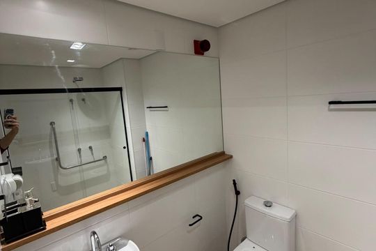 Banheiro de kitnet/studio à venda com 1 quarto, 23m² em Vila Clementino, São Paulo