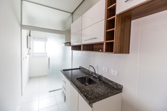 Cozinha de apartamento para alugar com 2 quartos, 65m² em Bethaville I, Barueri