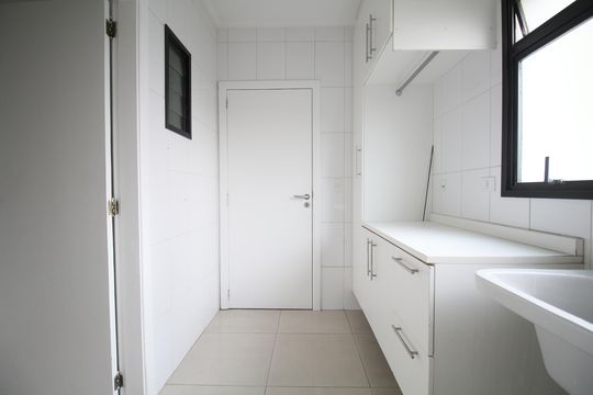Área de Serviço de apartamento para alugar com 3 quartos, 127m² em Vila Suzana, São Paulo