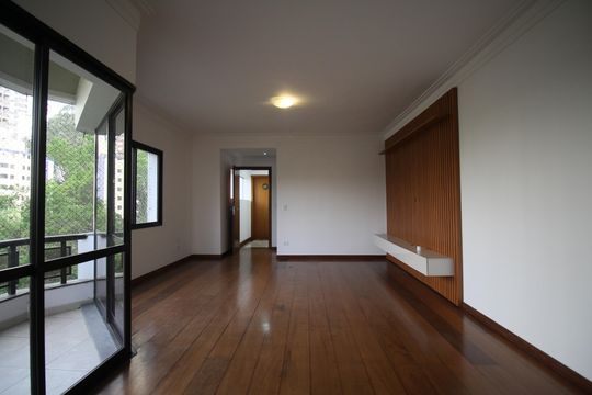 Sala de apartamento para alugar com 3 quartos, 127m² em Vila Suzana, São Paulo